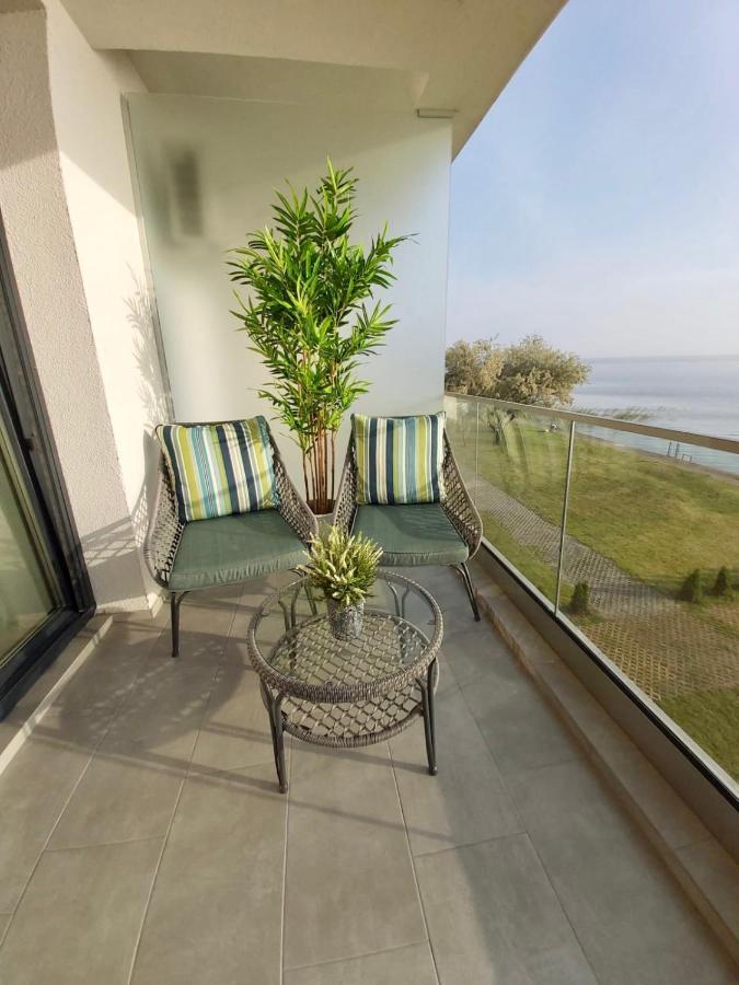 Riva Lake Boutique Mamaia Eksteriør billede