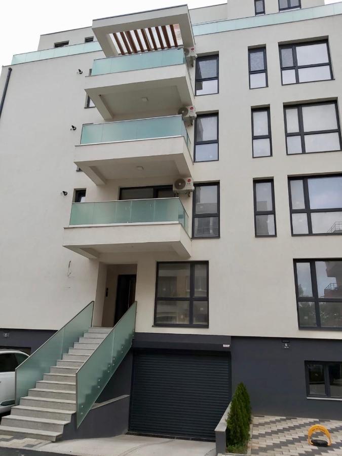 Riva Lake Boutique Mamaia Eksteriør billede