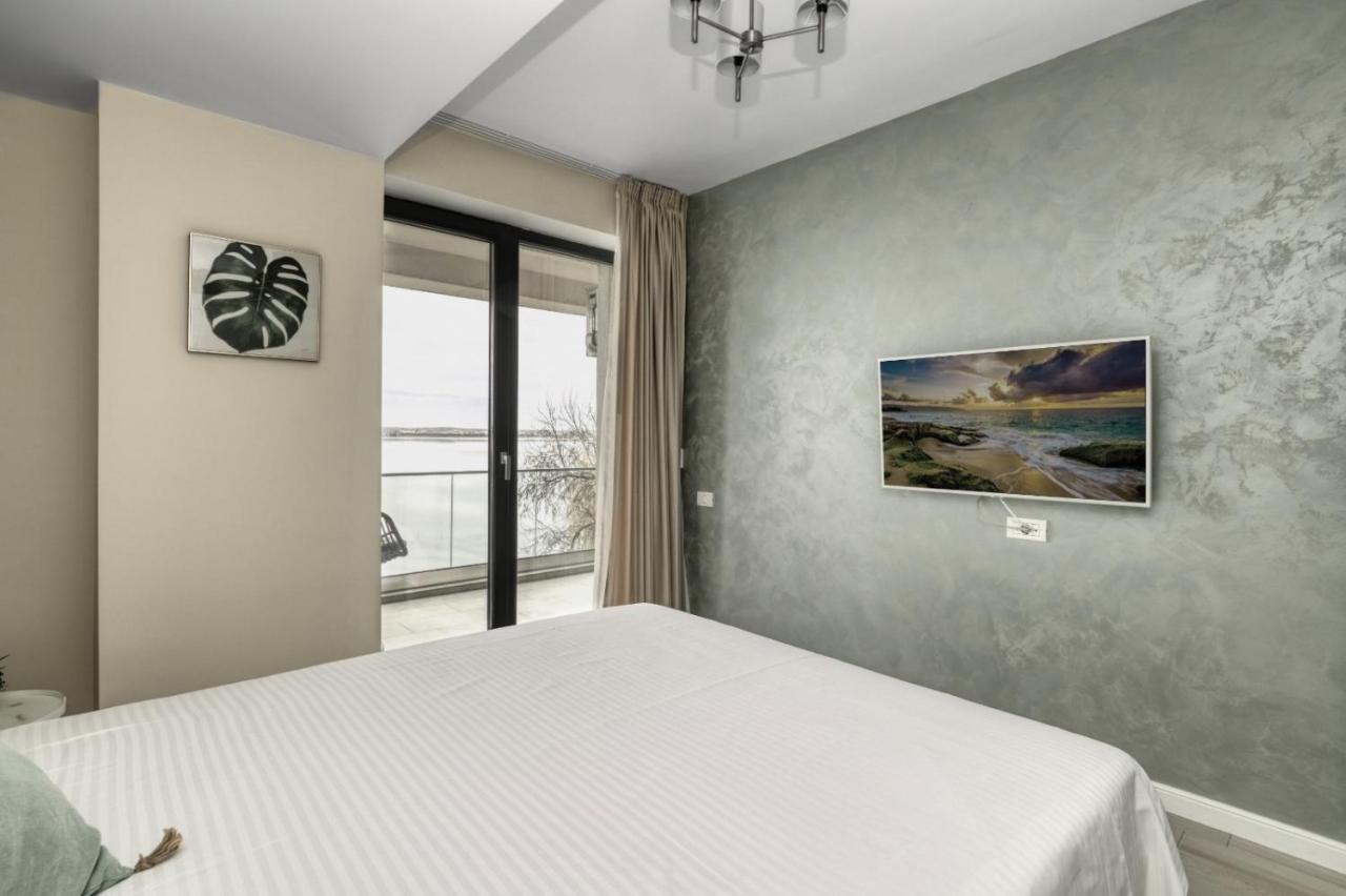 Riva Lake Boutique Mamaia Eksteriør billede
