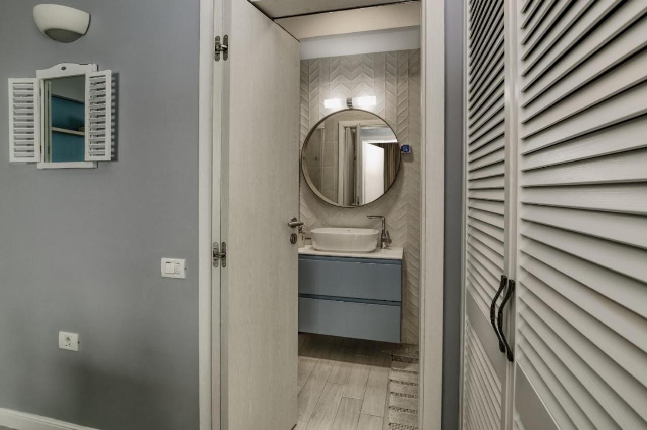 Riva Lake Boutique Mamaia Eksteriør billede